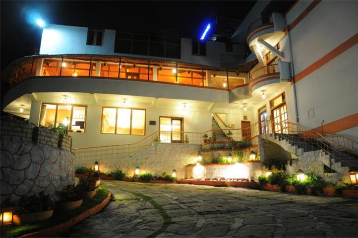 The Carnival Hotel Kodaikanal Exterior photo